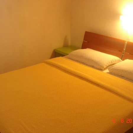 Apartments Renata Primosten Ngoại thất bức ảnh
