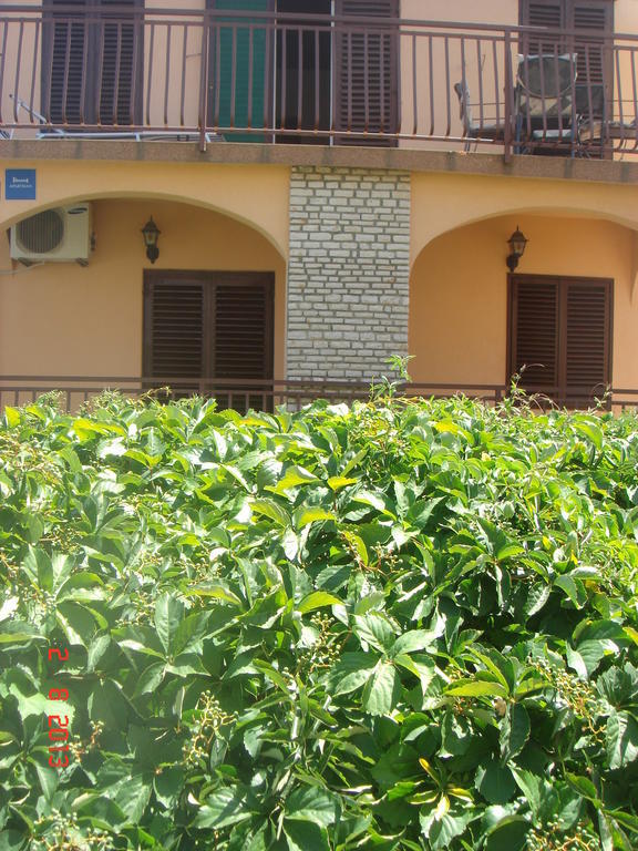 Apartments Renata Primosten Ngoại thất bức ảnh